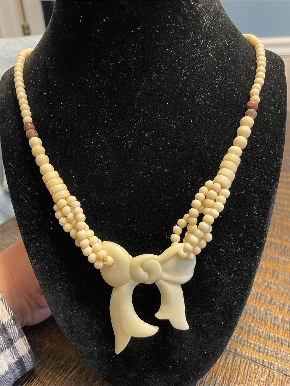 VTG 1950s Carved Bovine Bone Multi Strand Bow Pendant Necklace Mid Century